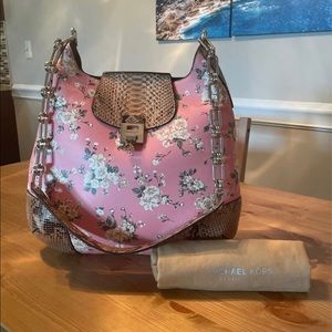 Michael Kors Bancroft Shoulder Bag